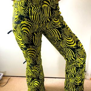 Burton women’s medium snowboard/ski pants NEON ZEBRA